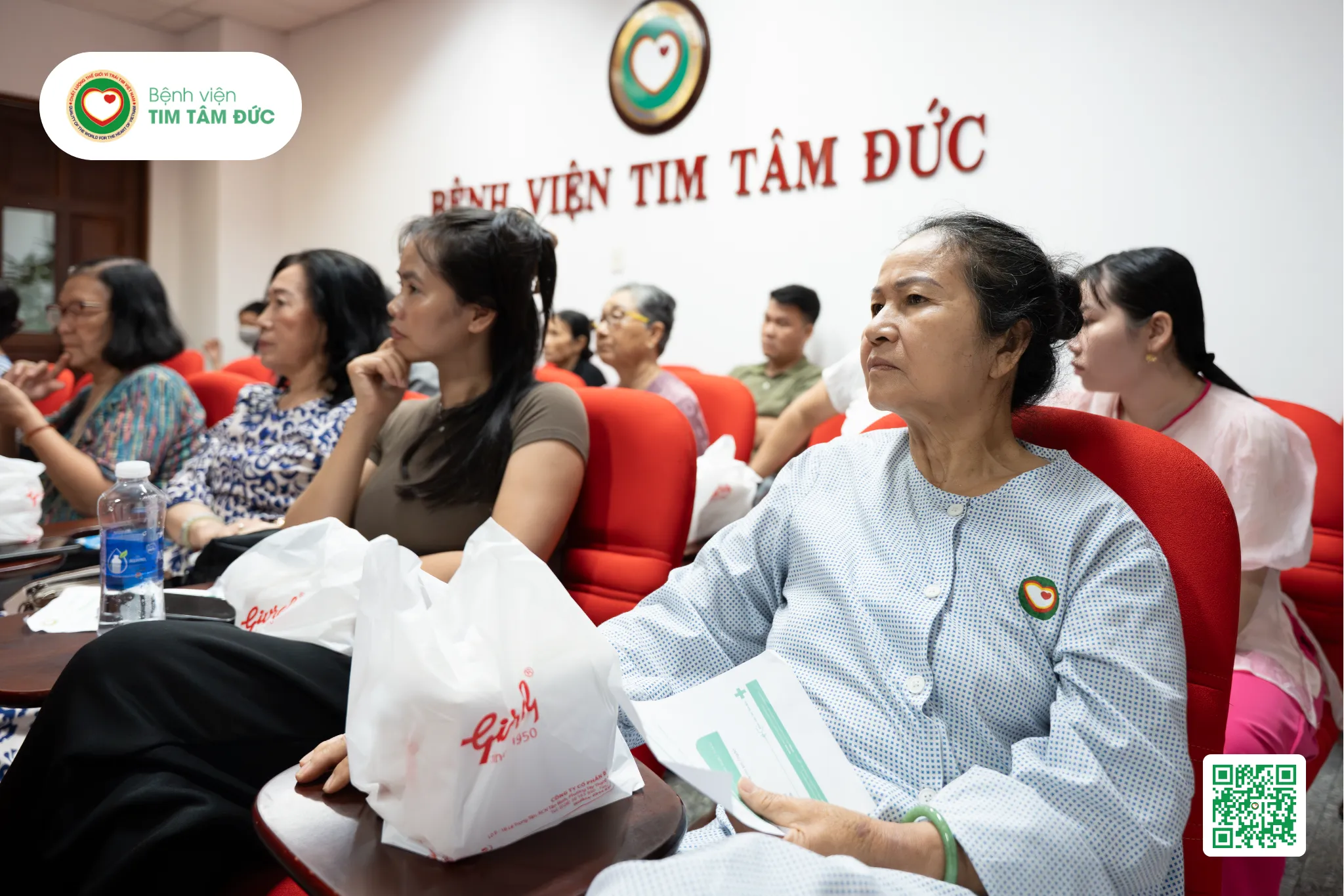 chương trình Tư vấn Sức khỏe tháng 04 đã diễn ra với sự tham gia đông đảo của quý bệnh nhân và thân nhân với chủ đề "Dinh dưỡng cho bệnh nhân tăng huyết áp và suy tim"