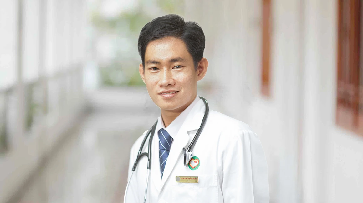 Bác sĩ Nguyễn Bảo Trung