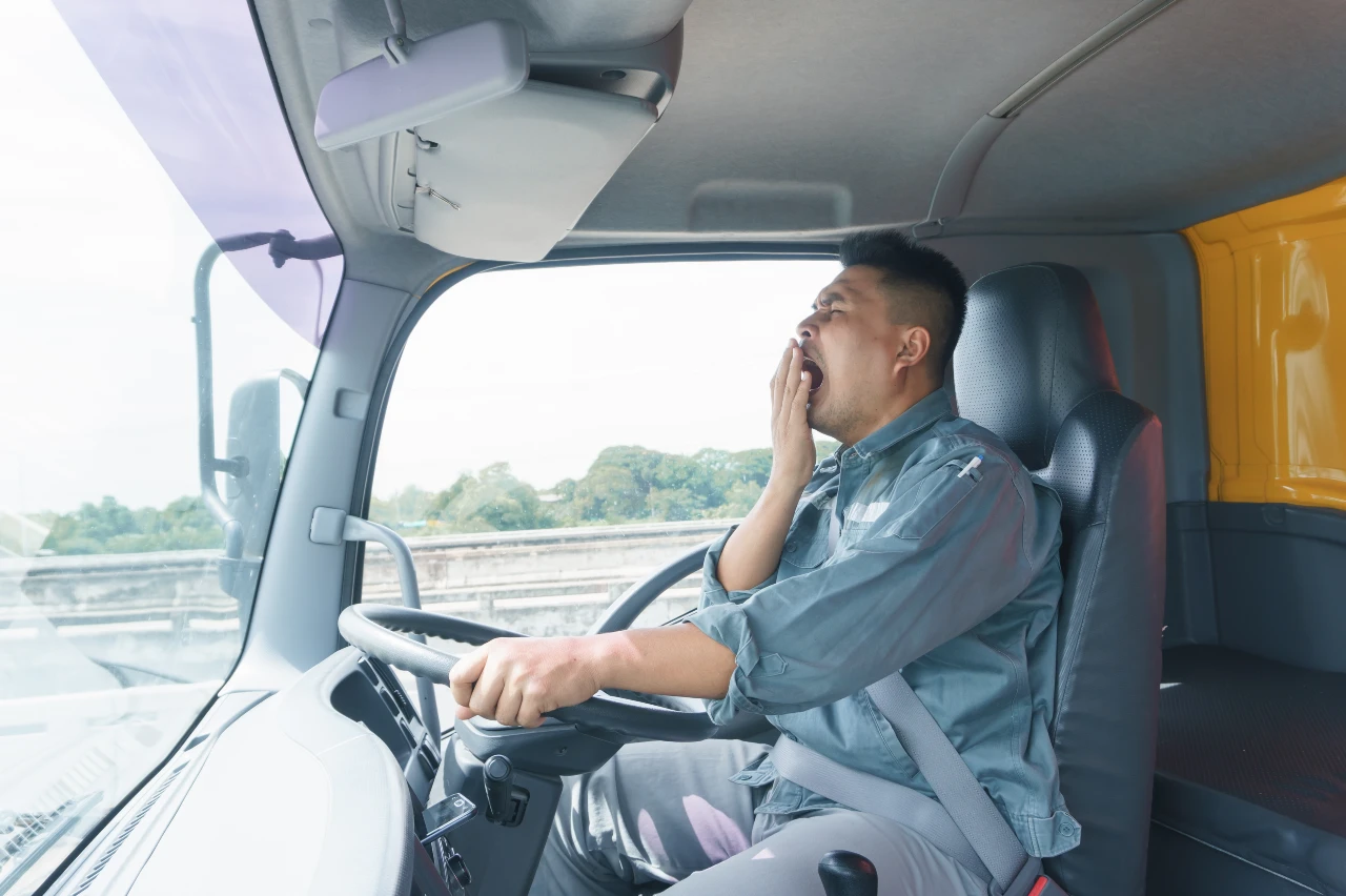 Tài xế xe tải đường dài