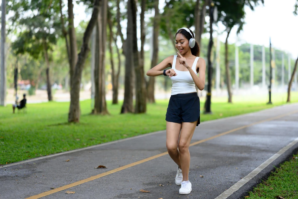 người mới bắt đầu đi bộ