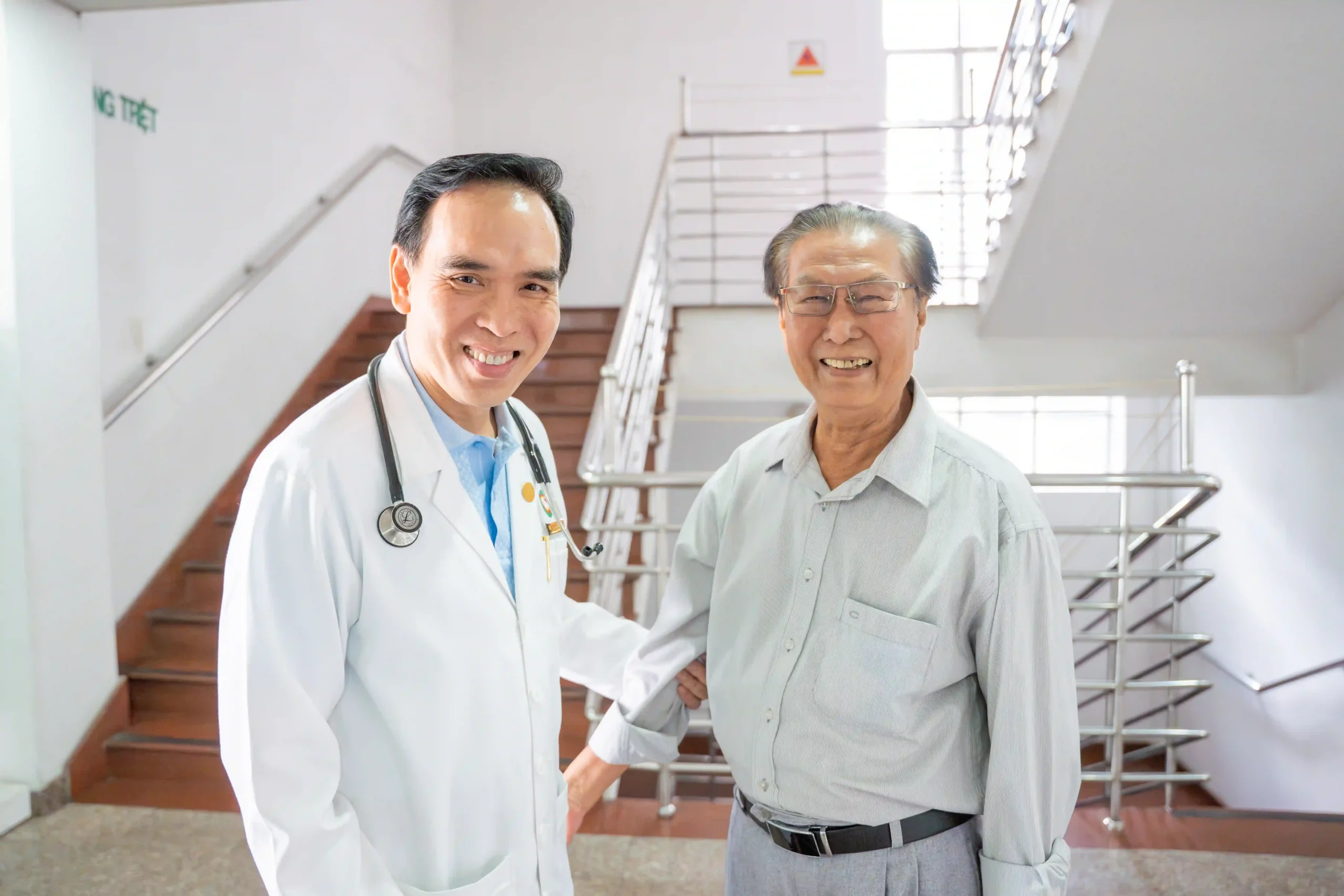 ThS BS Trần Tử Nam và bệnh nhân Thương