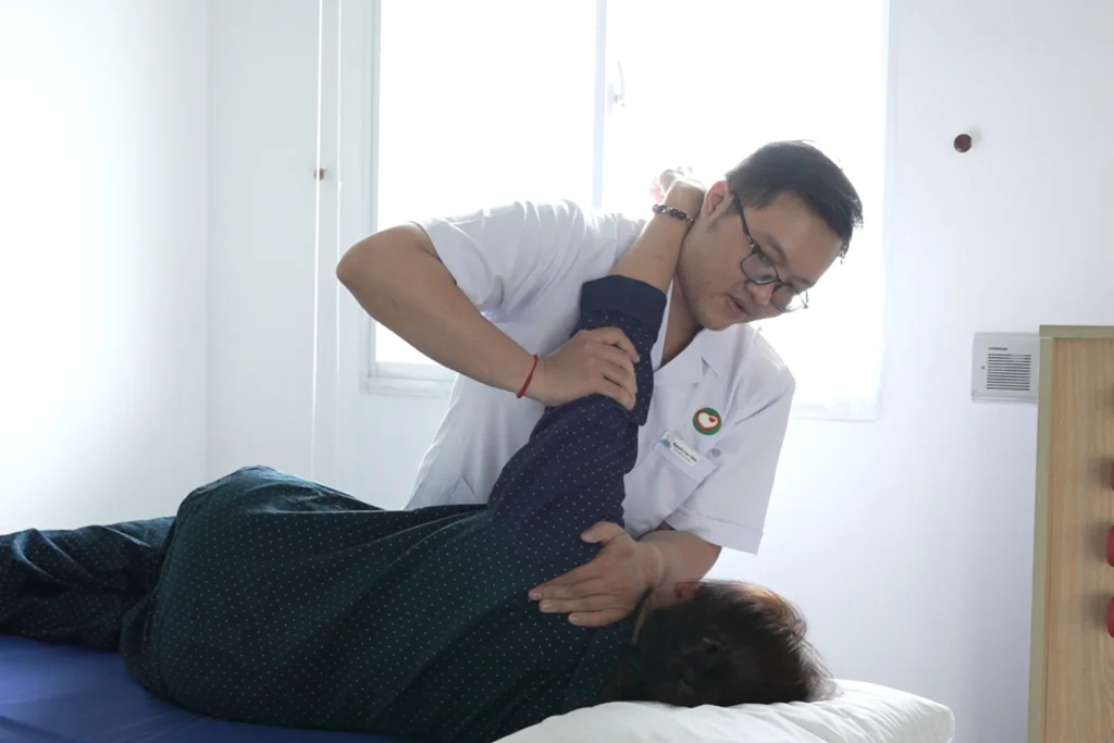 tập phục hồi chức năng vận động
